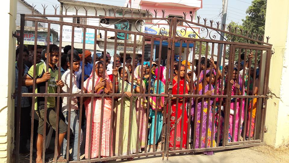 मलखाद नपाएपछि  विरोध प्रदर्शन