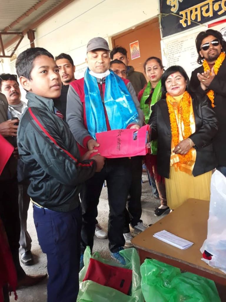 राष्ट्रिय संगितकर्मी संघ रुपन्देहीद्वारा अनाथ आश्रममा सहयोग