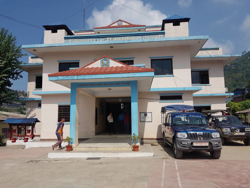 बालिका करणी गरेको आरोपमा गुल्मीमा एक युवक पक्राउ